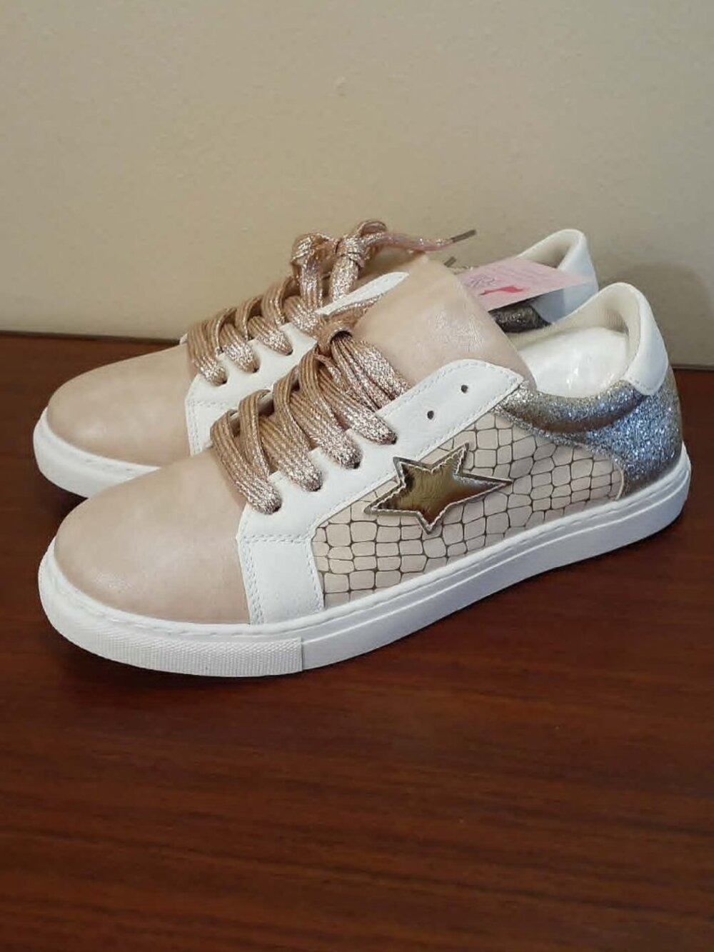 Gold Glitter Star Patchwork Leather Lace-Up Sneakers - Picture 16 of 16